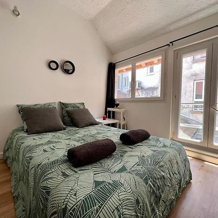 Le Cocon De Melun Apartment Exterior foto